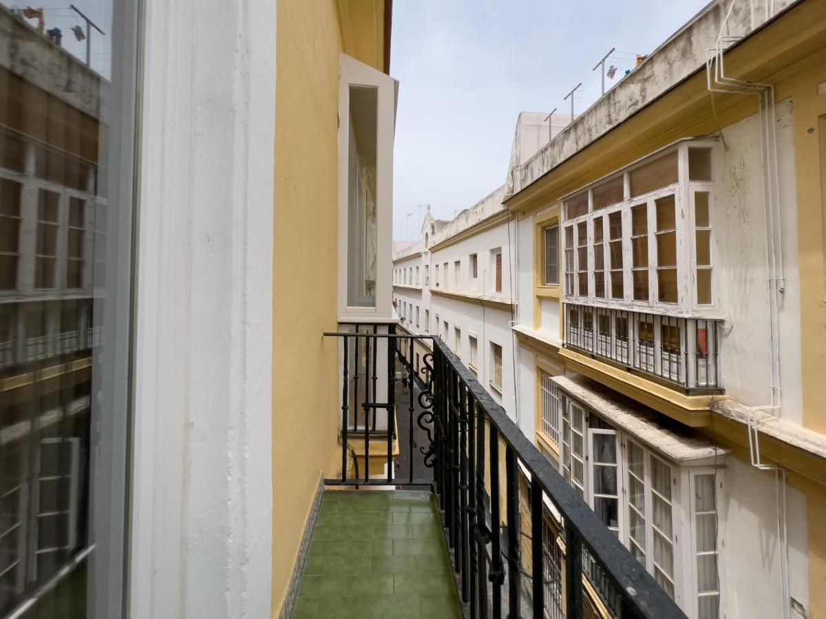 La Casa De Lima Little Apartments Cadiz Bagian luar foto